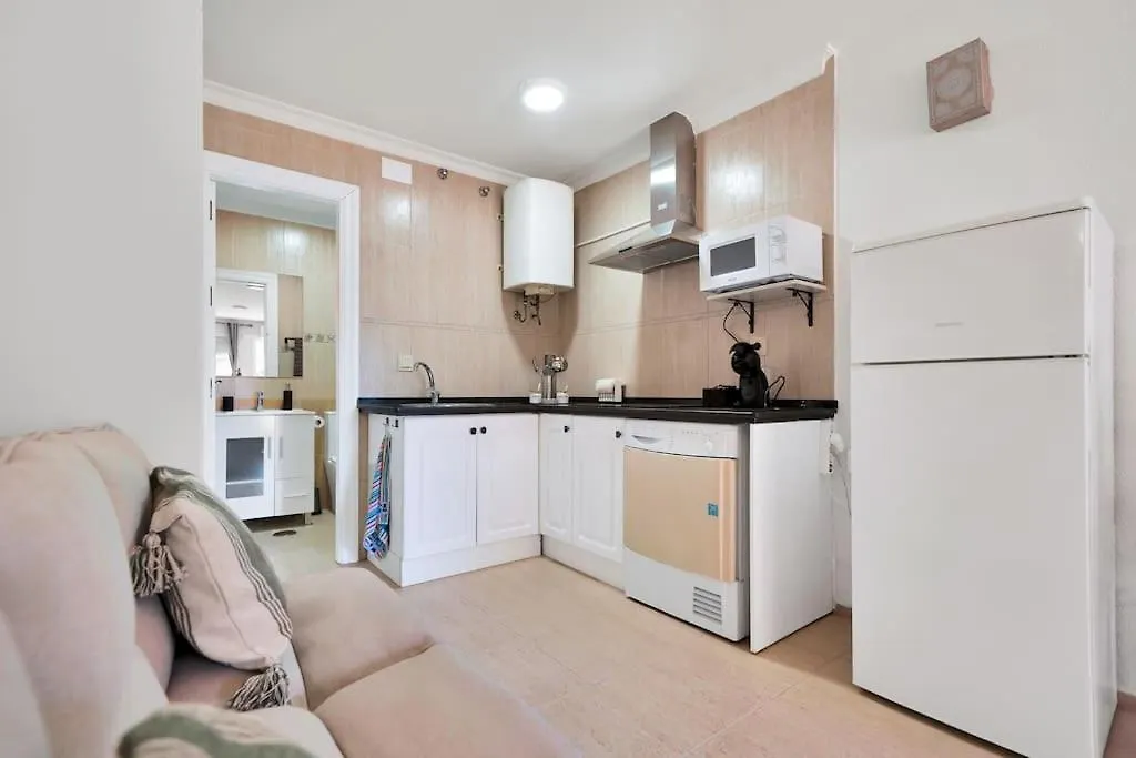 Estudio Con Wifi Piscina Y Parking En Benalmadena - Acuario 5 0*,  Spain