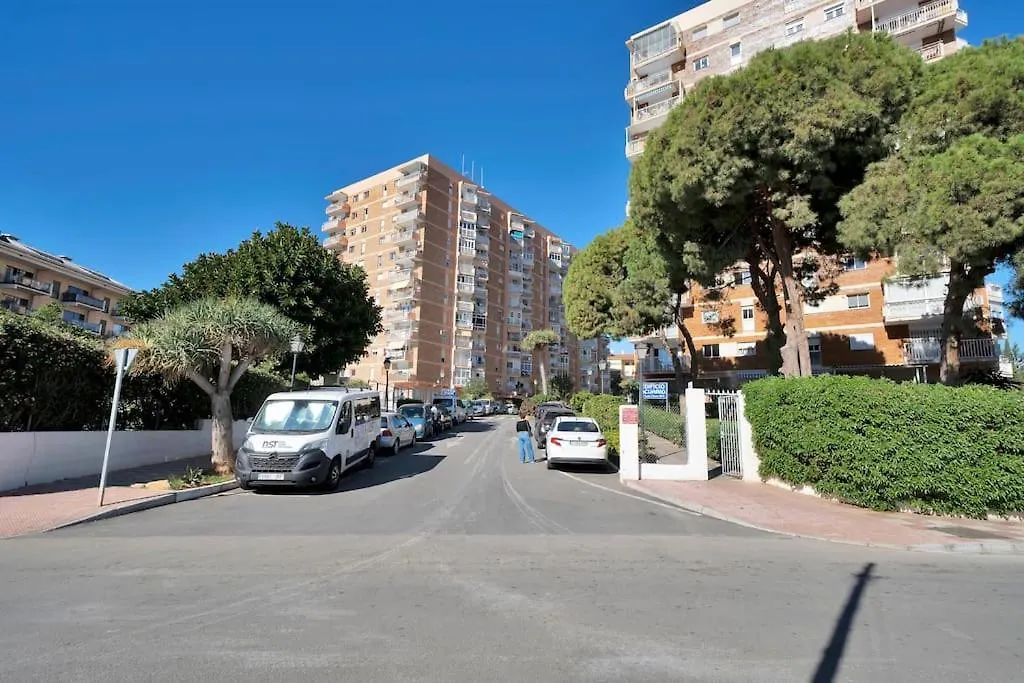 Apartment Estudio Con Wifi Piscina Y Parking En Benalmadena - Acuario 5 Spain
