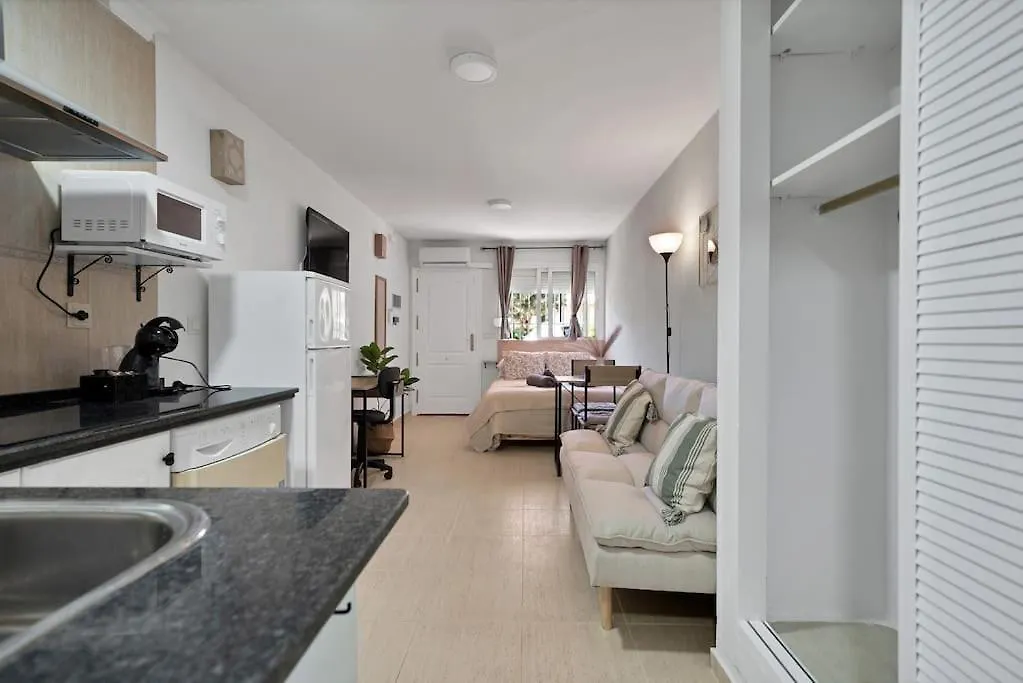 Apartment Estudio Con Wifi Piscina Y Parking En Benalmadena - Acuario 5 Spain