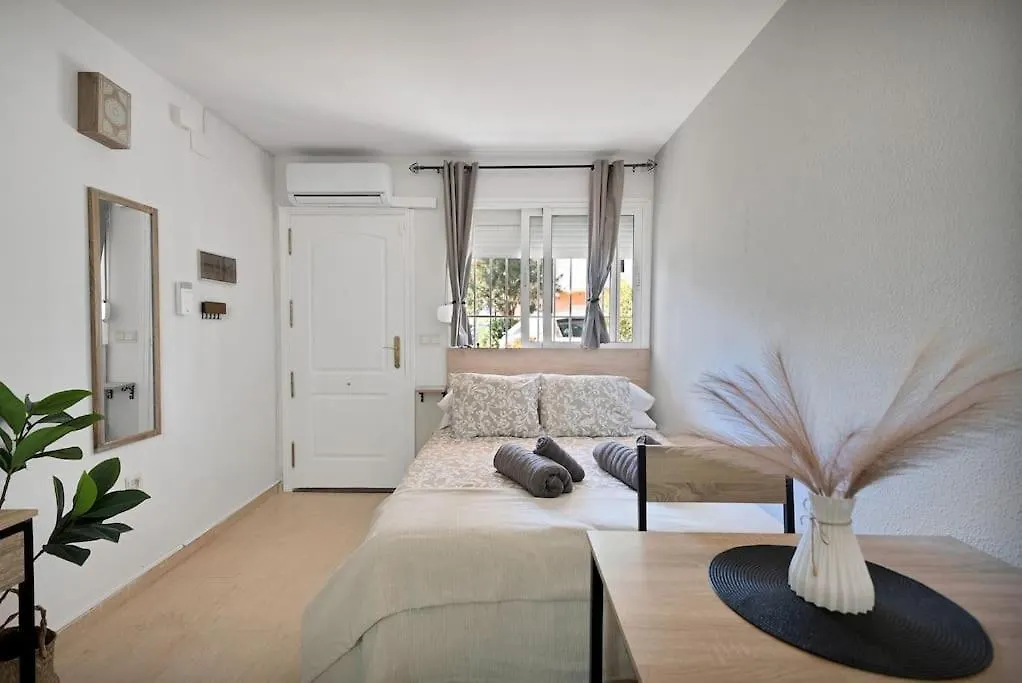 Estudio Con Wifi Piscina Y Parking En Benalmadena - Acuario 5